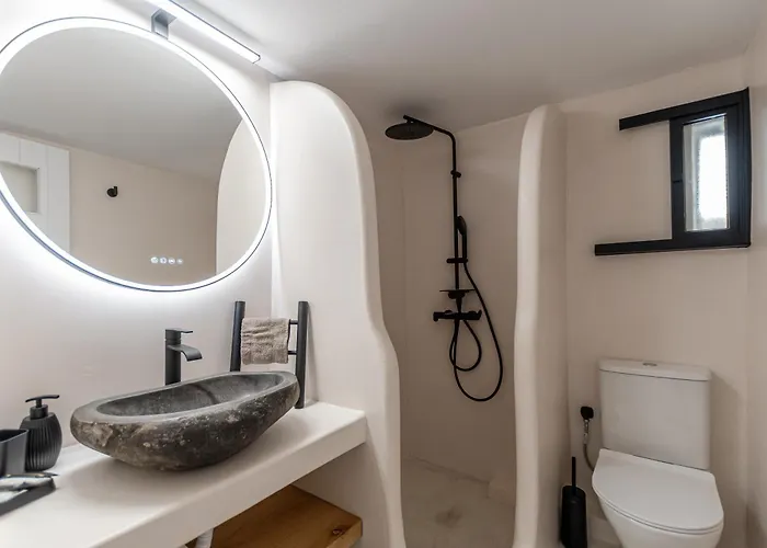 Etemis Naxos Down Town *