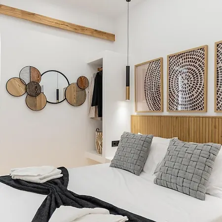 Lägenhet Etemis Naxos Down Town