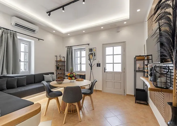 Etemis Naxos Down Town Apartamento *