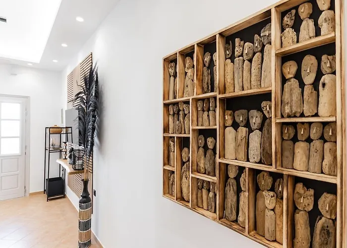 Etemis Naxos Down Town *